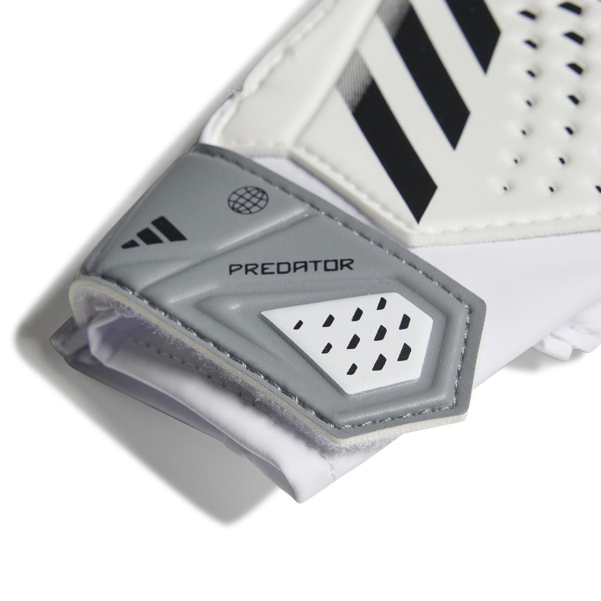 product/2/0/2025_09_adidas_ia0859_2_hardware_photography_detail_view_1_white.jpg