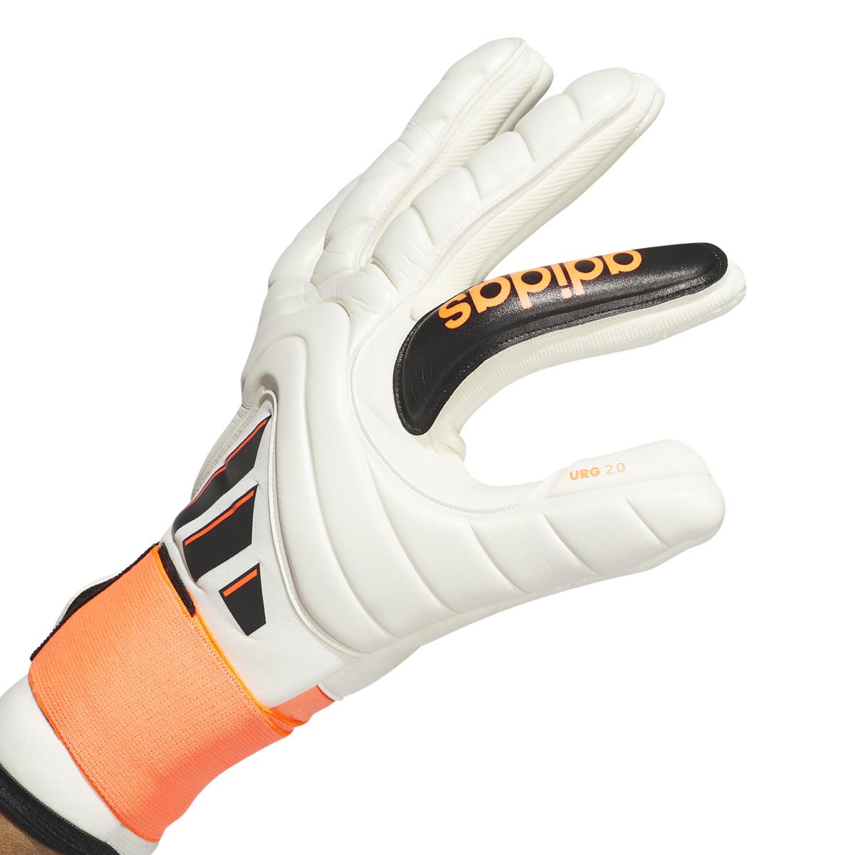 product/2/0/2025_09_adidas_iq4013_3_hardware_on_model_detail_view_2_white.jpg