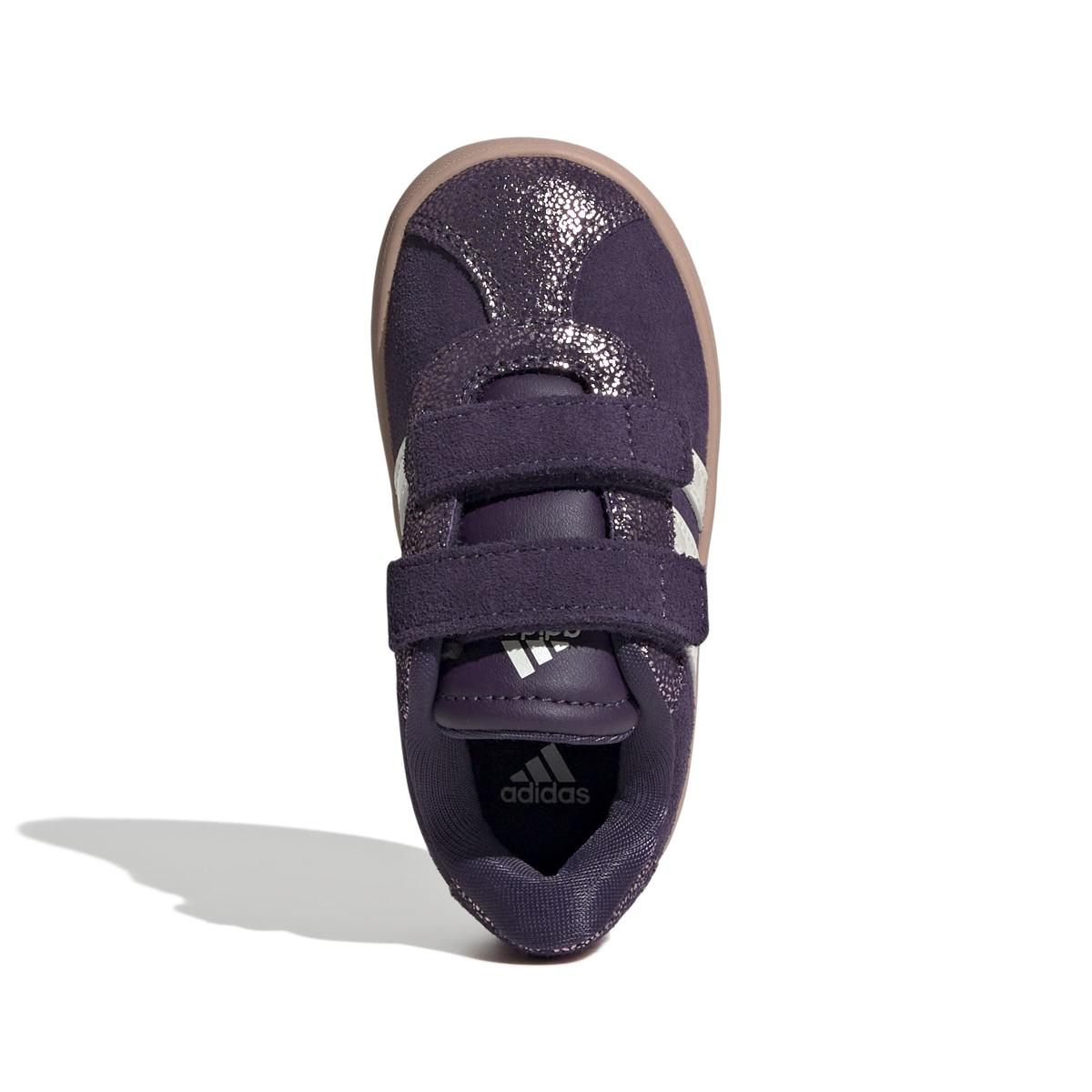 product/2/0/2025_adidas_jp7852_3_footwear_photography_top_portrait_view_white.jpg