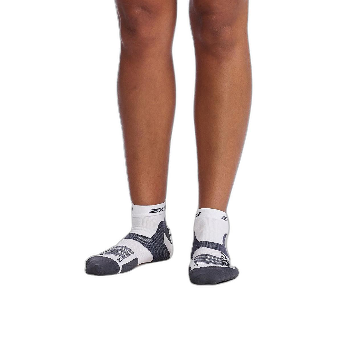product/2/x/2xu_ua7028e-wht-gry_1.jpg