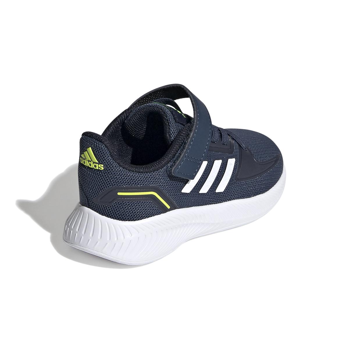 product/a/d/adidas_fz0096_7_footwear_photography_back_lateral_top_view_white_000.jpg