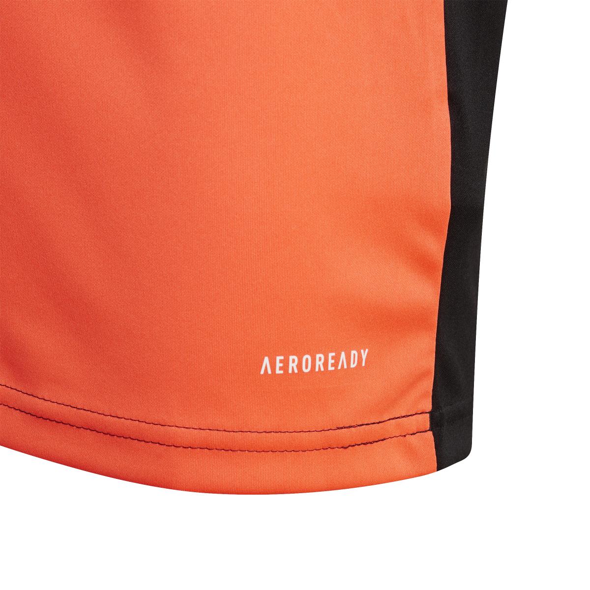 product/a/d/adidas_gk9806_6_apparel_photography_detail_view_3_white-nw032624.jpg