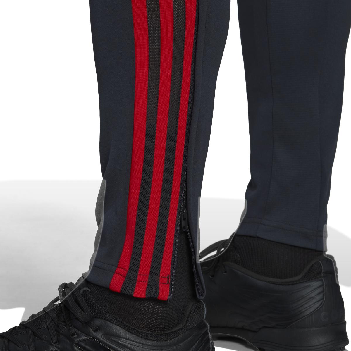 product/a/d/adidas_hg1352_7_apparel_on_model_detail_view_2_white.jpg