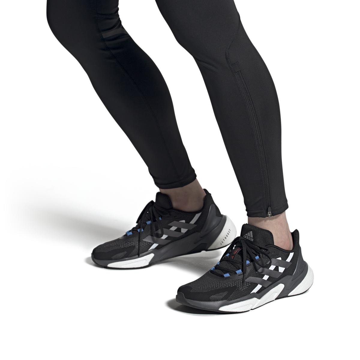 product/a/d/adidas_hp2121_11_footwear_on_model_front_view_white_000.jpg