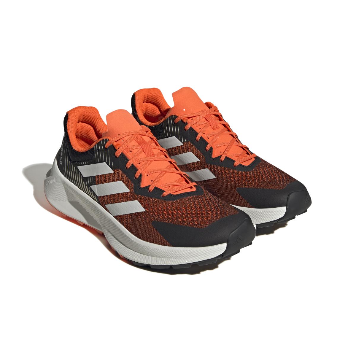 product/a/d/adidas_hp5564_6_footwear_photography_front_lateral_top_view_white_000.jpg
