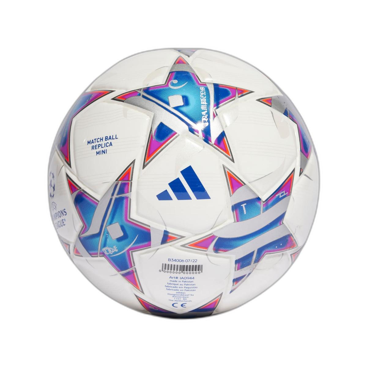 product/a/d/adidas_ia0944_white_1.jpg