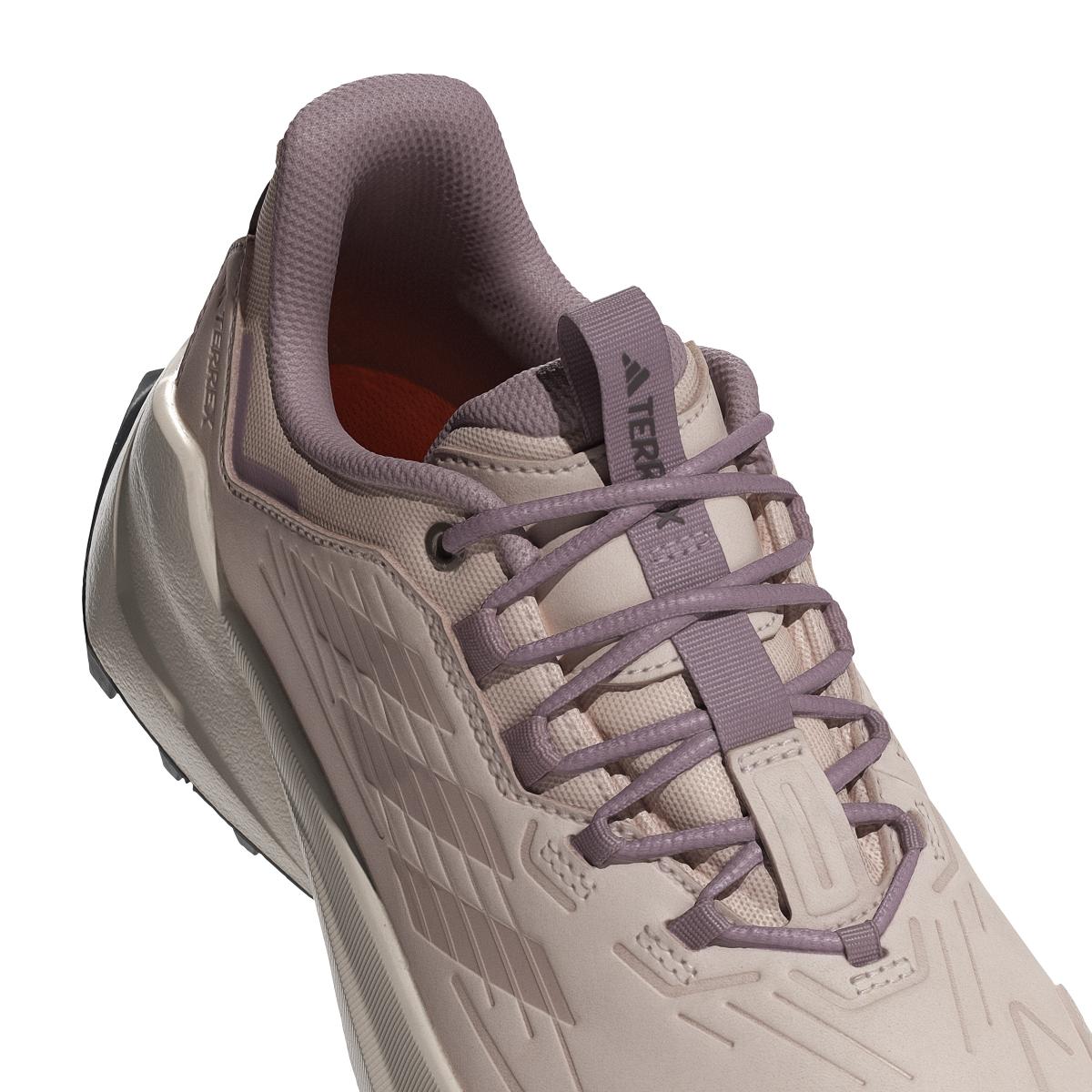 product/a/d/adidas_id0893_8_footwear_photography_detail_view_1_white-nw091625.jpg