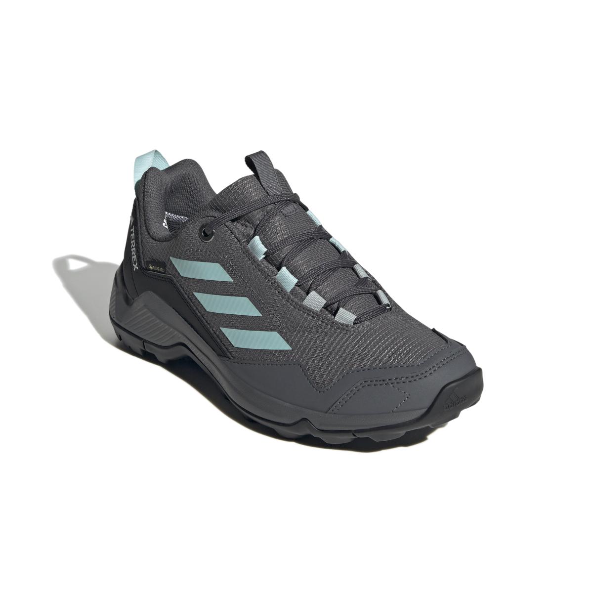 product/a/d/adidas_id7850_6_footwear_photography_front_lateral_top_view_white.jpg