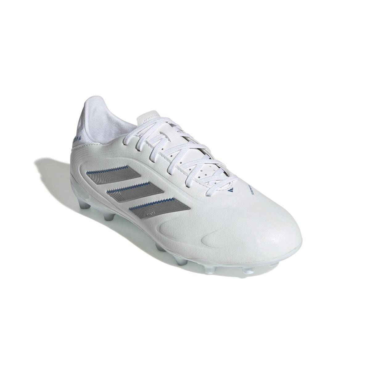 product/a/d/adidas_ie1196_5_footwear_photography_front_lateral_top_view_white-nw091625.jpg