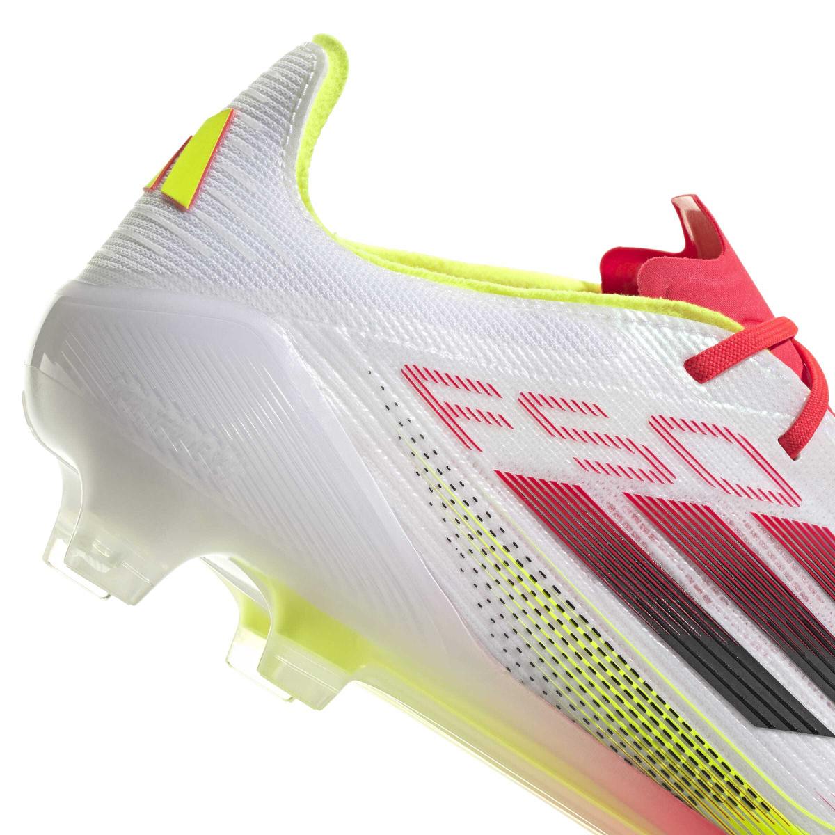 product/a/d/adidas_ie1206_7_footwear_photography_detail_view_1_white-nw091625.jpg
