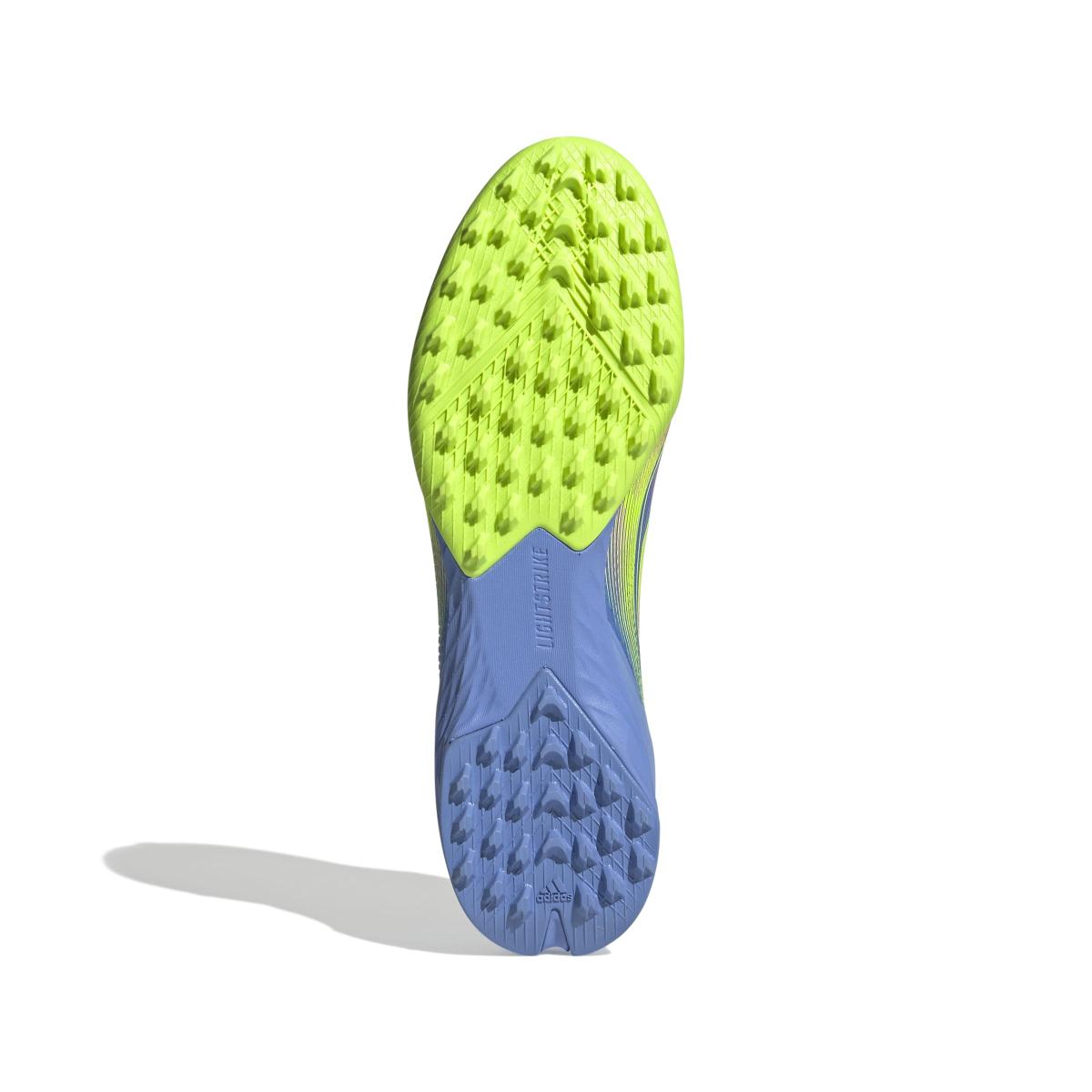 product/a/d/adidas_ie1219_3_footwear_photography_bottom_view_white-nw091625.jpg