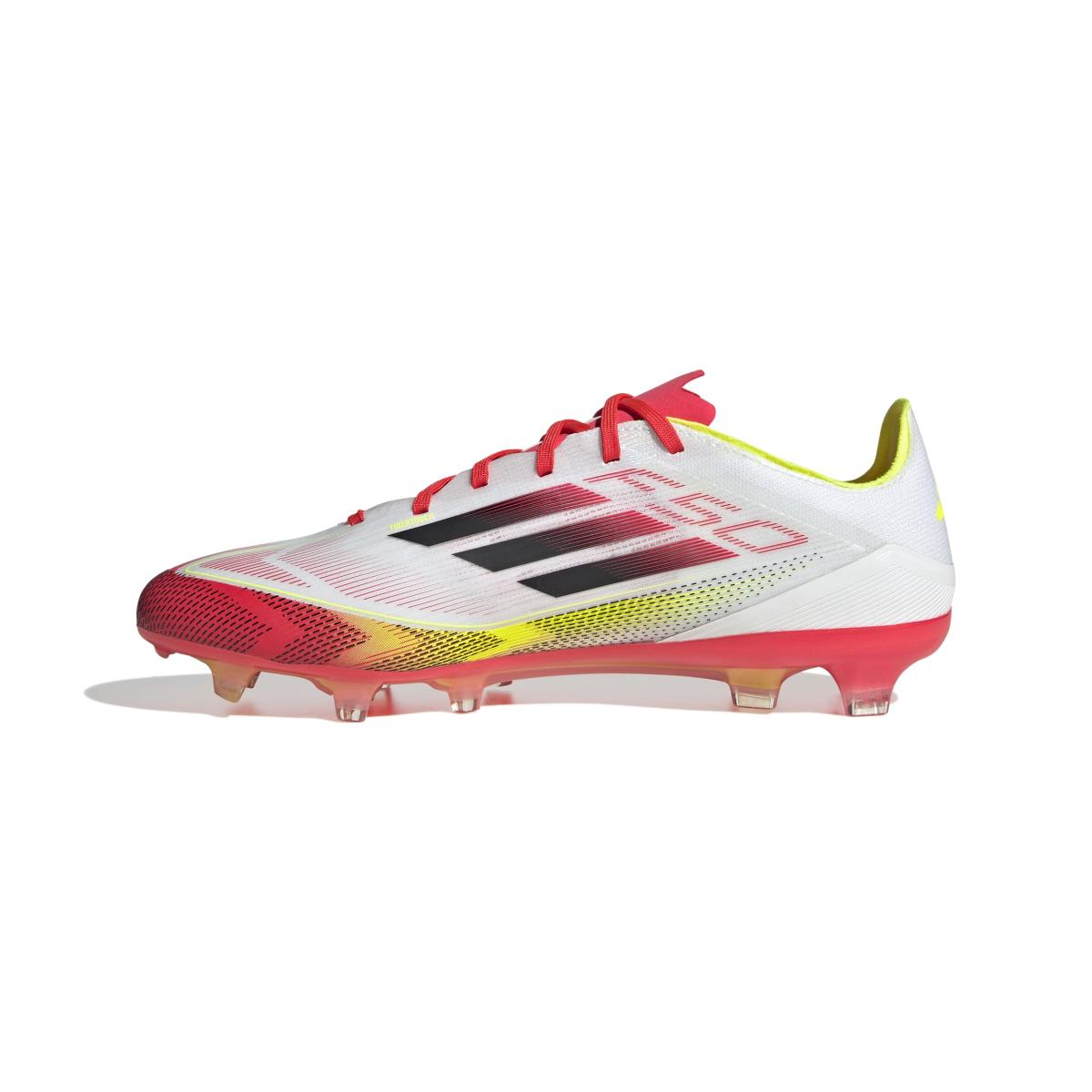 product/a/d/adidas_ie1284_4_footwear_photography_side_medial_center_view_white-nw091625.jpg