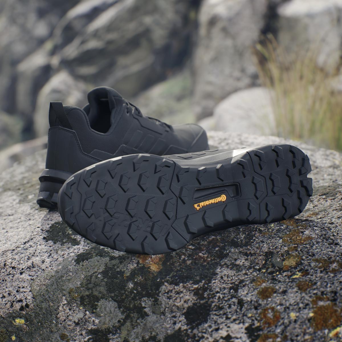 product/a/d/adidas_ie2570_17_footwear_photography_heromrktng_view_4.jpg
