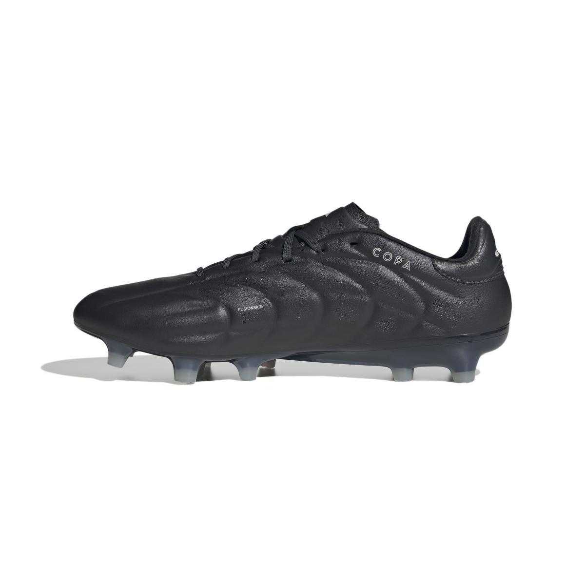 product/a/d/adidas_ie7487_4_footwear_photography_side_medial_center_view_white.jpg