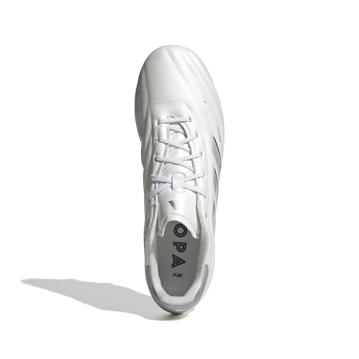 product/a/d/adidas_ie7488_2_footwear_photography_top_portrait_view_white.jpg