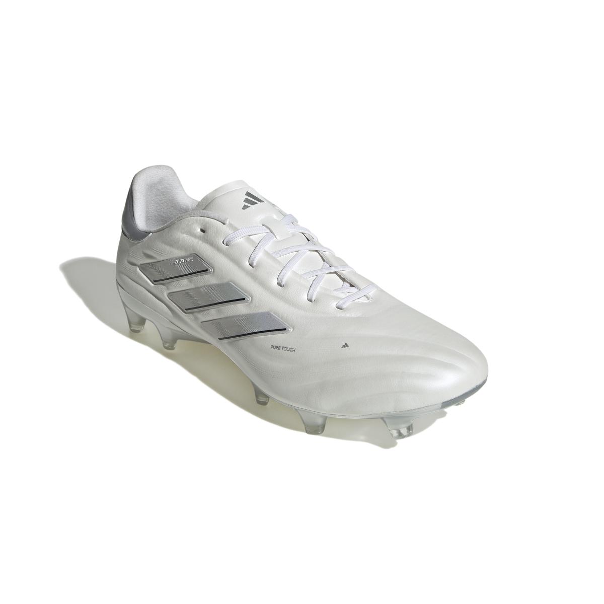 product/a/d/adidas_ie7488_5_footwear_photography_front_lateral_top_view_white.jpg