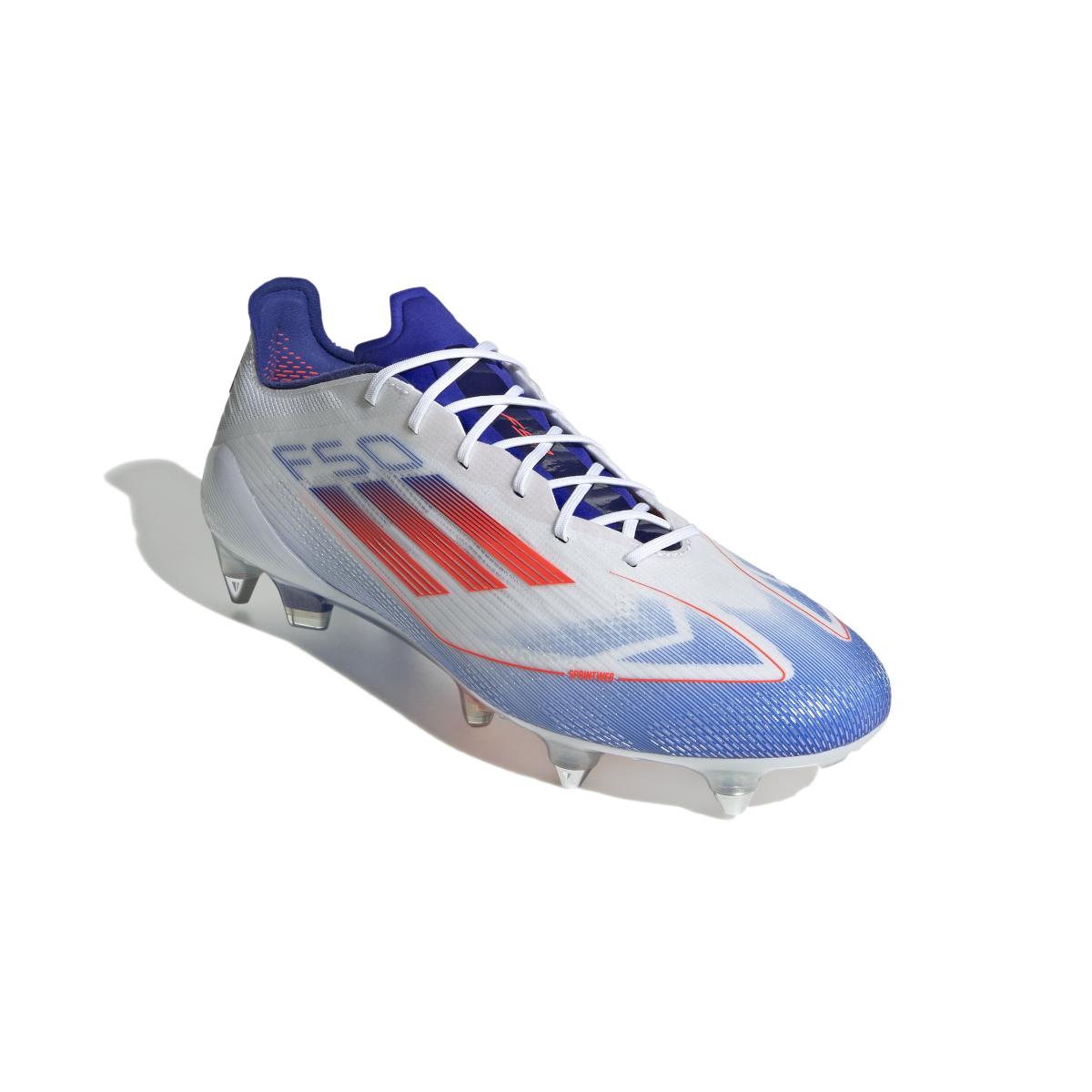 product/a/d/adidas_if1299_5_footwear_photography_front_lateral_top_view_white-nw052424.jpg