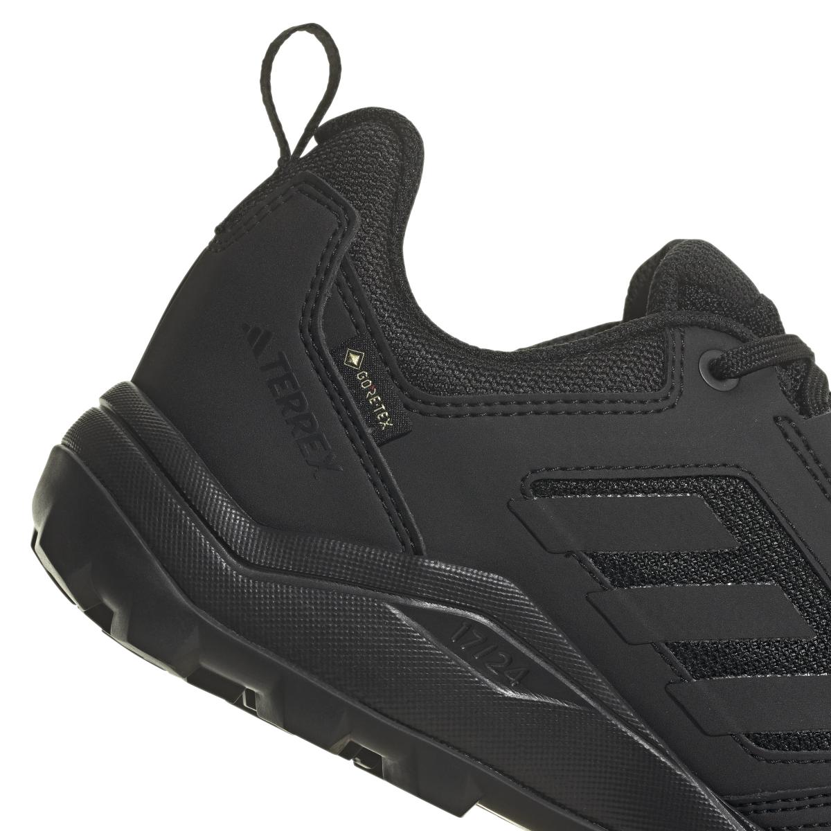 product/a/d/adidas_if5029_9_footwear_photography_detail_view_2_white-nw110824.jpg