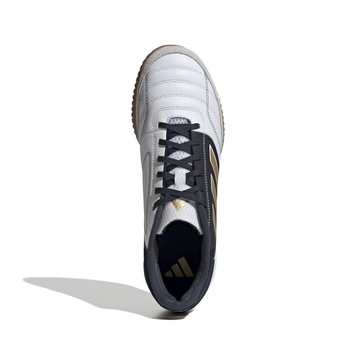 product/a/d/adidas_ig8762_2_footwear_photography_top_portrait_view_white.jpg