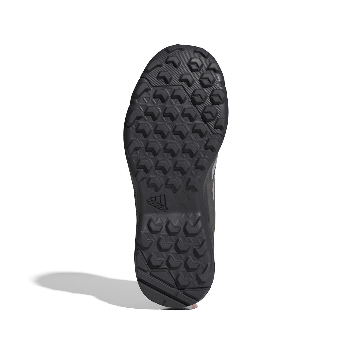 product/a/d/adidas_ig8861_4_footwear_photography_bottom_view_white.jpg