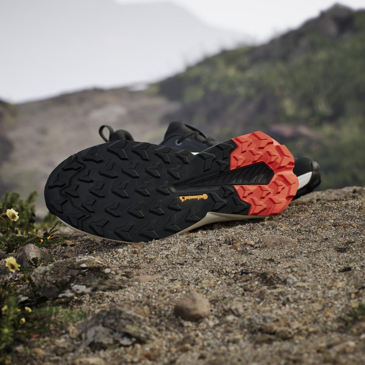 product/a/d/adidas_ih3737_17_footwear_photography_heromrktng_view_4-nw091625.jpg
