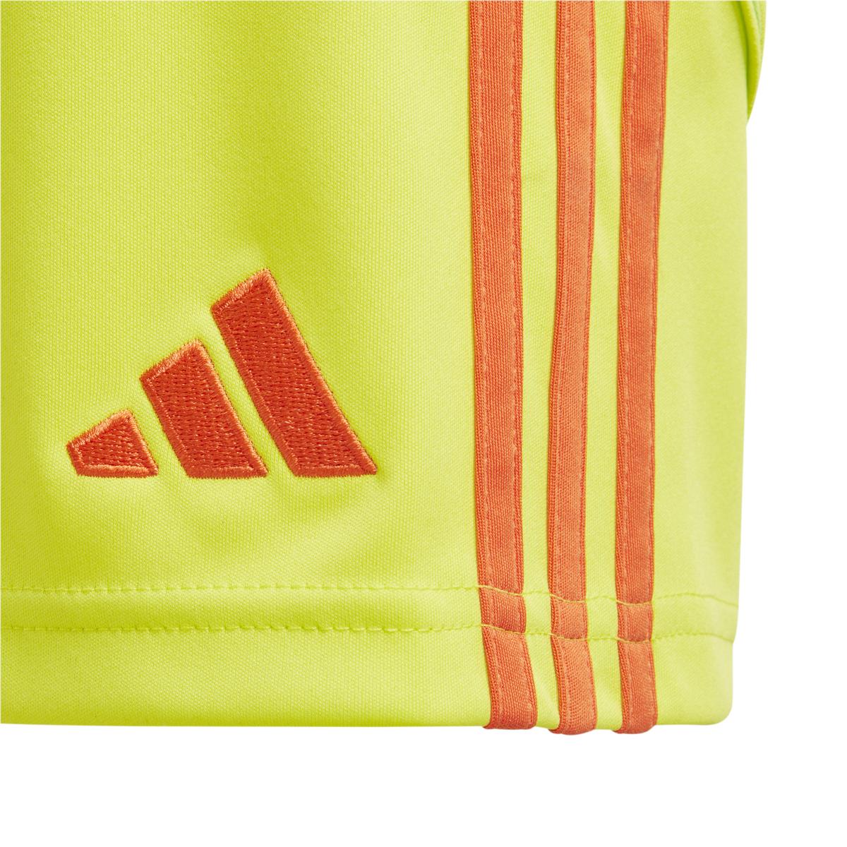 product/a/d/adidas_it2421_5_apparel_photography_detail_view_2_white.jpg