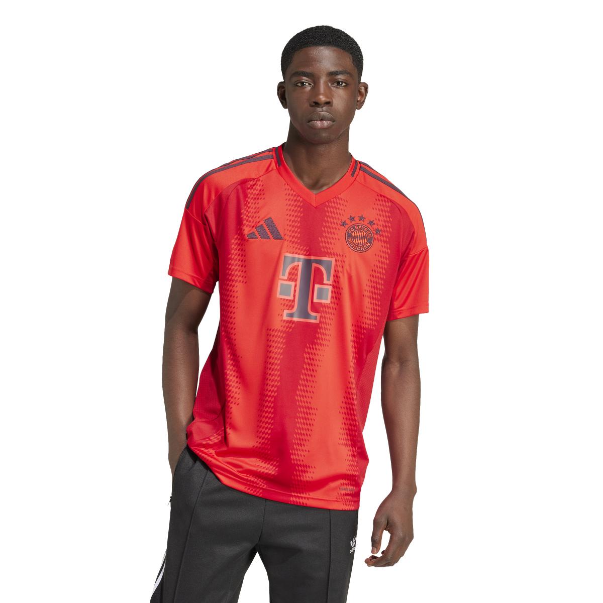 product/a/d/adidas_it8511_4_apparel_on_model_standard_view_whiterep2.jpg