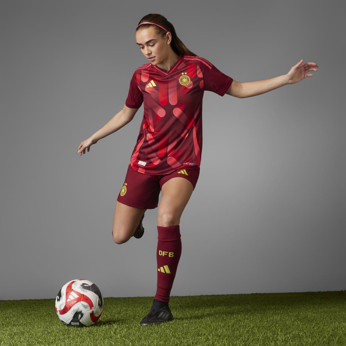 product/a/d/adidas_jf2609_tecobu_4.jpg