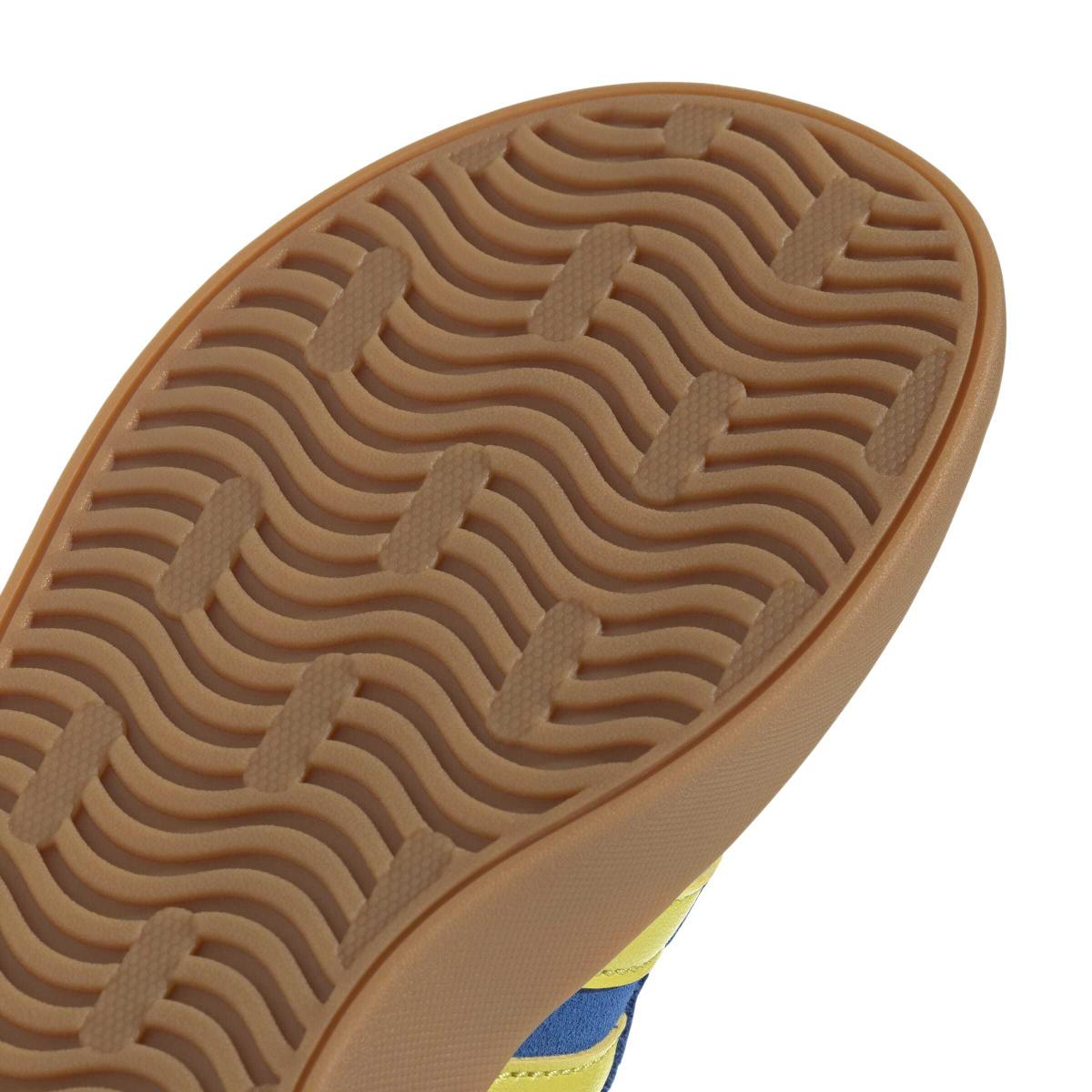 product/a/d/adidas_jh8723_8_footwear_photography_detail_view_1_white-nw091625.jpg