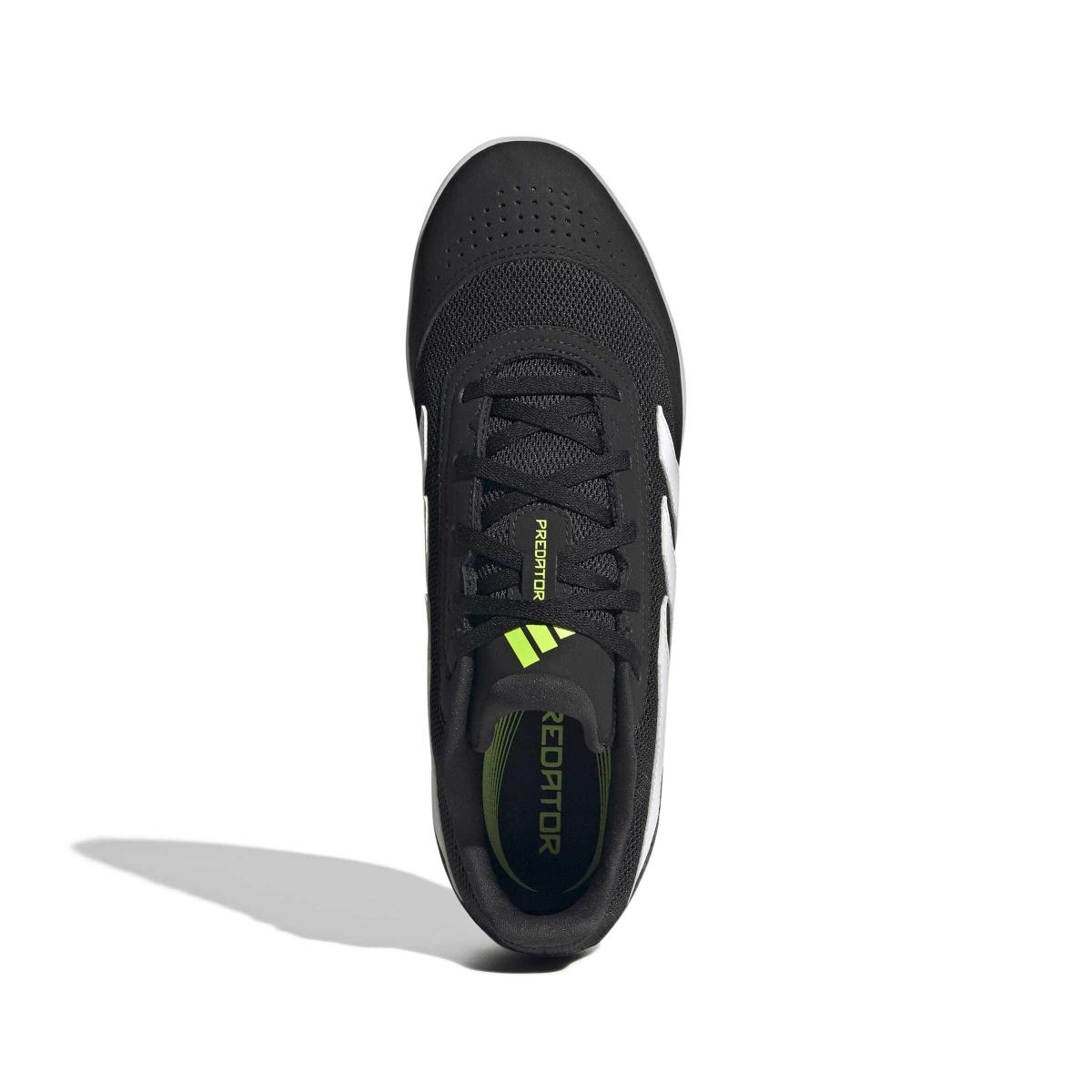 product/a/d/adidas_jh8857_2_footwear_photography_top_portrait_view_white-nw091625.jpg