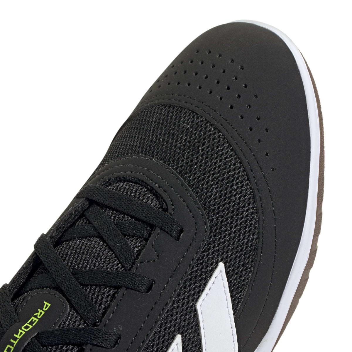 product/a/d/adidas_jh8857_7_footwear_photography_detail_view_1_white-nw091625.jpg