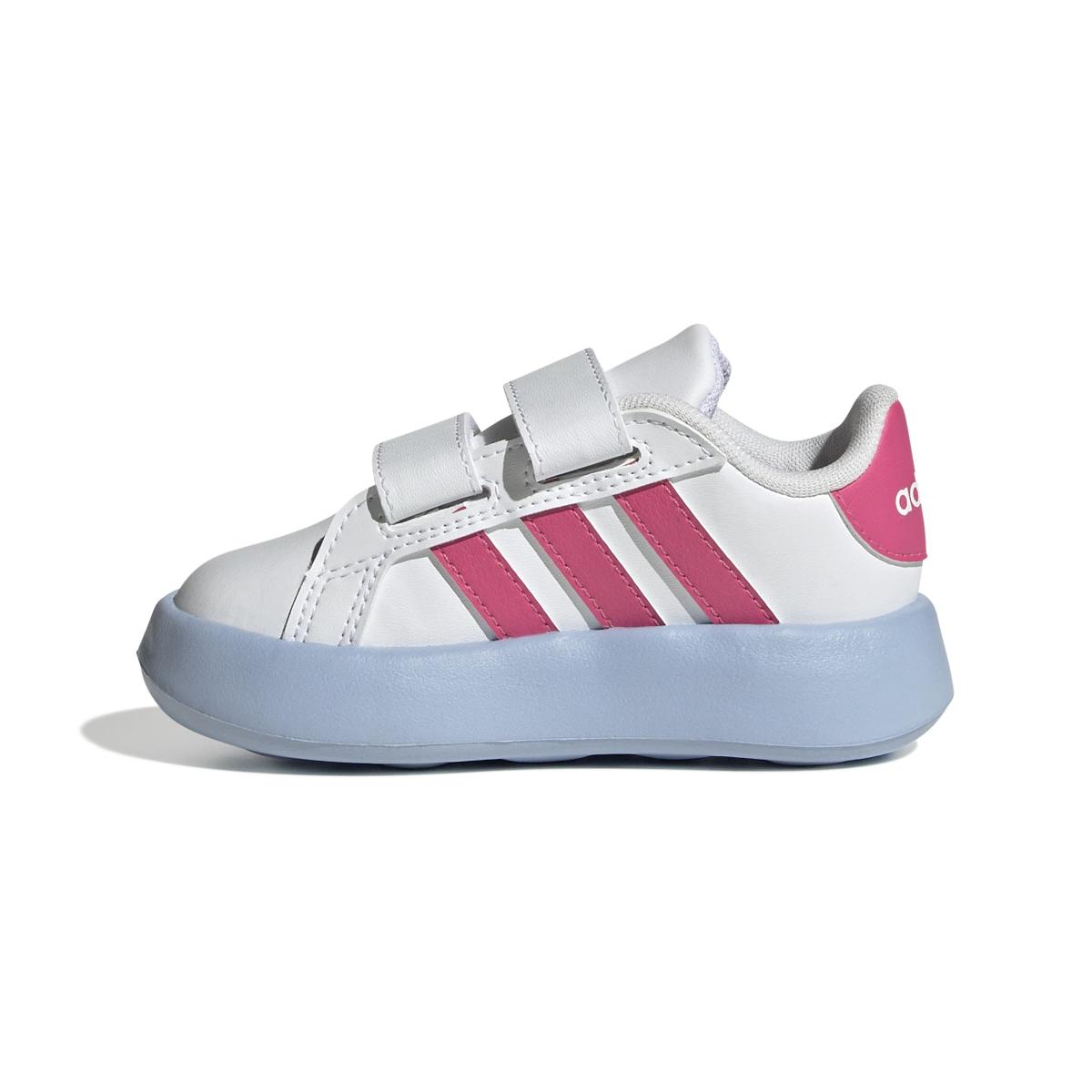 product/a/d/adidas_ji0981_5_footwear_photography_side_medial_center_view_white-nw091625.jpg