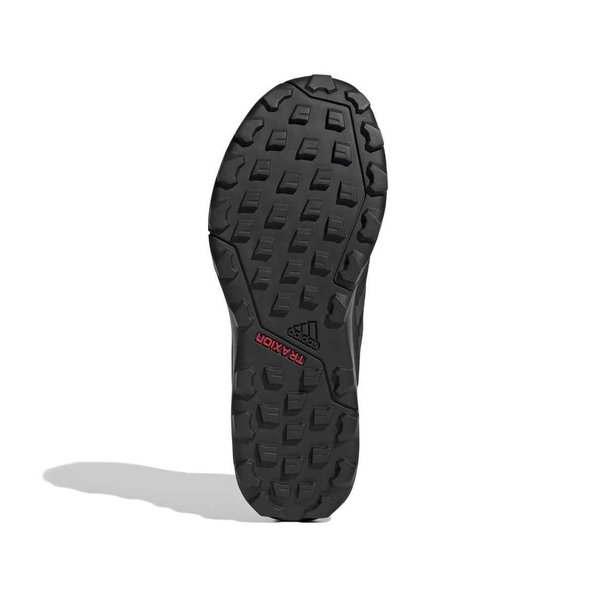 product/a/d/adidas_ji1307_4_footwear_photography_bottom_view_white-nw091625.jpg