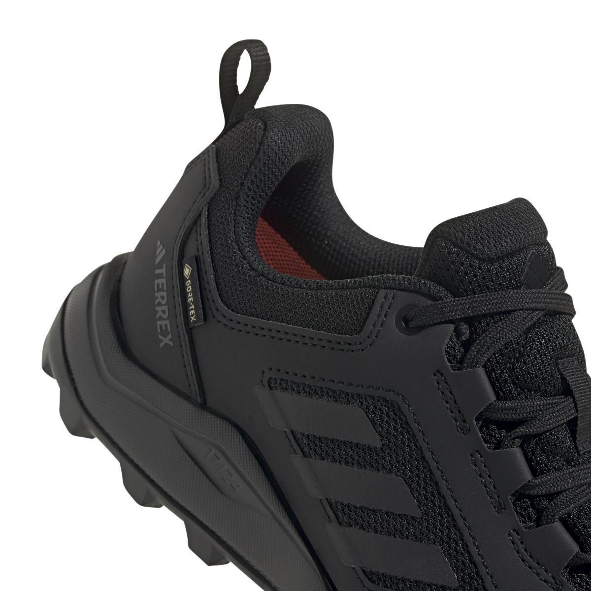 product/a/d/adidas_ji1307_8_footwear_photography_detail_view_1_white-nw091625.jpg