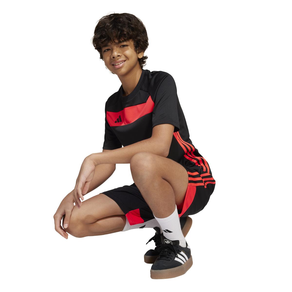 product/a/d/adidas_jm3593_black-lucred_11.jpg