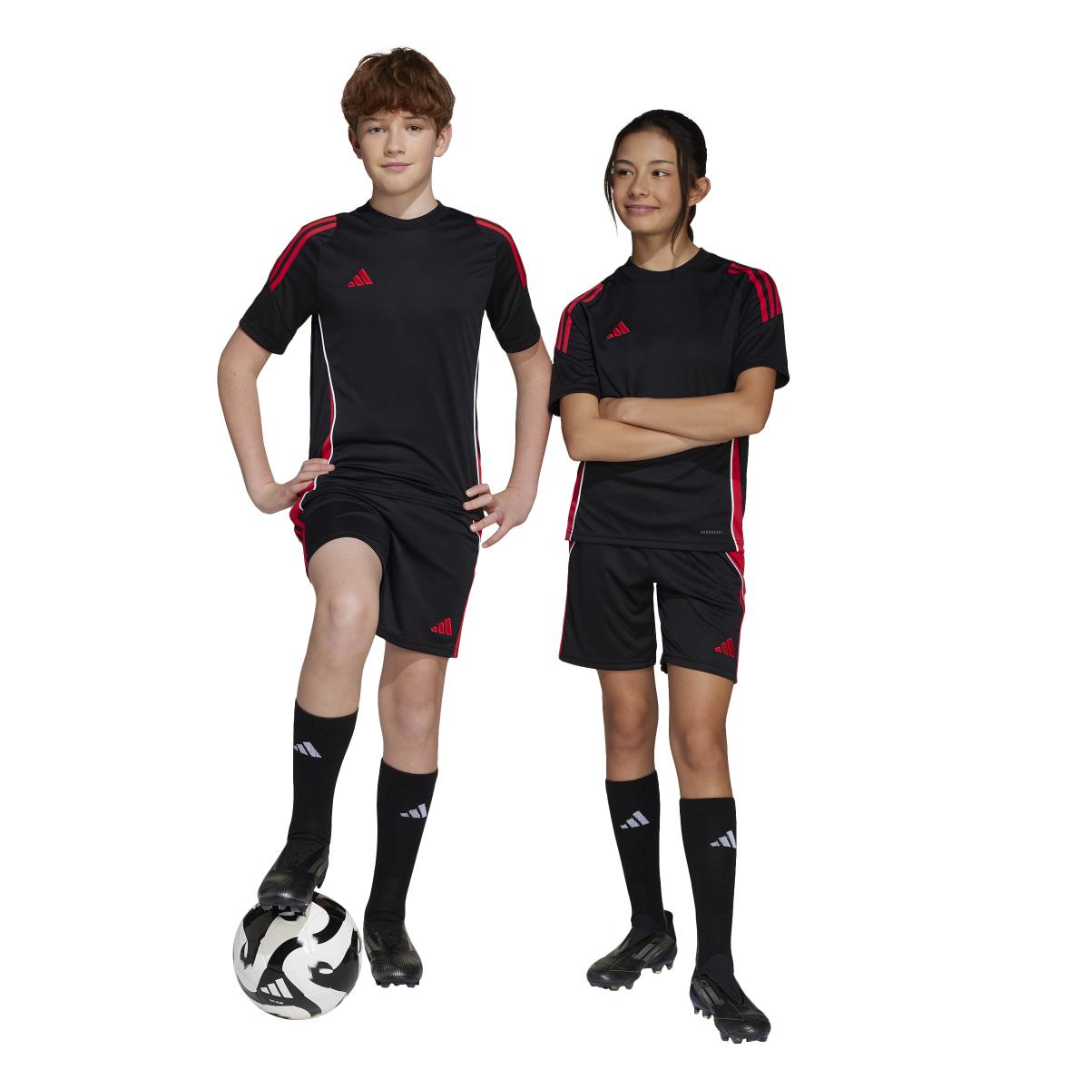 product/a/d/adidas_jn4567_black-purrub_8.jpg