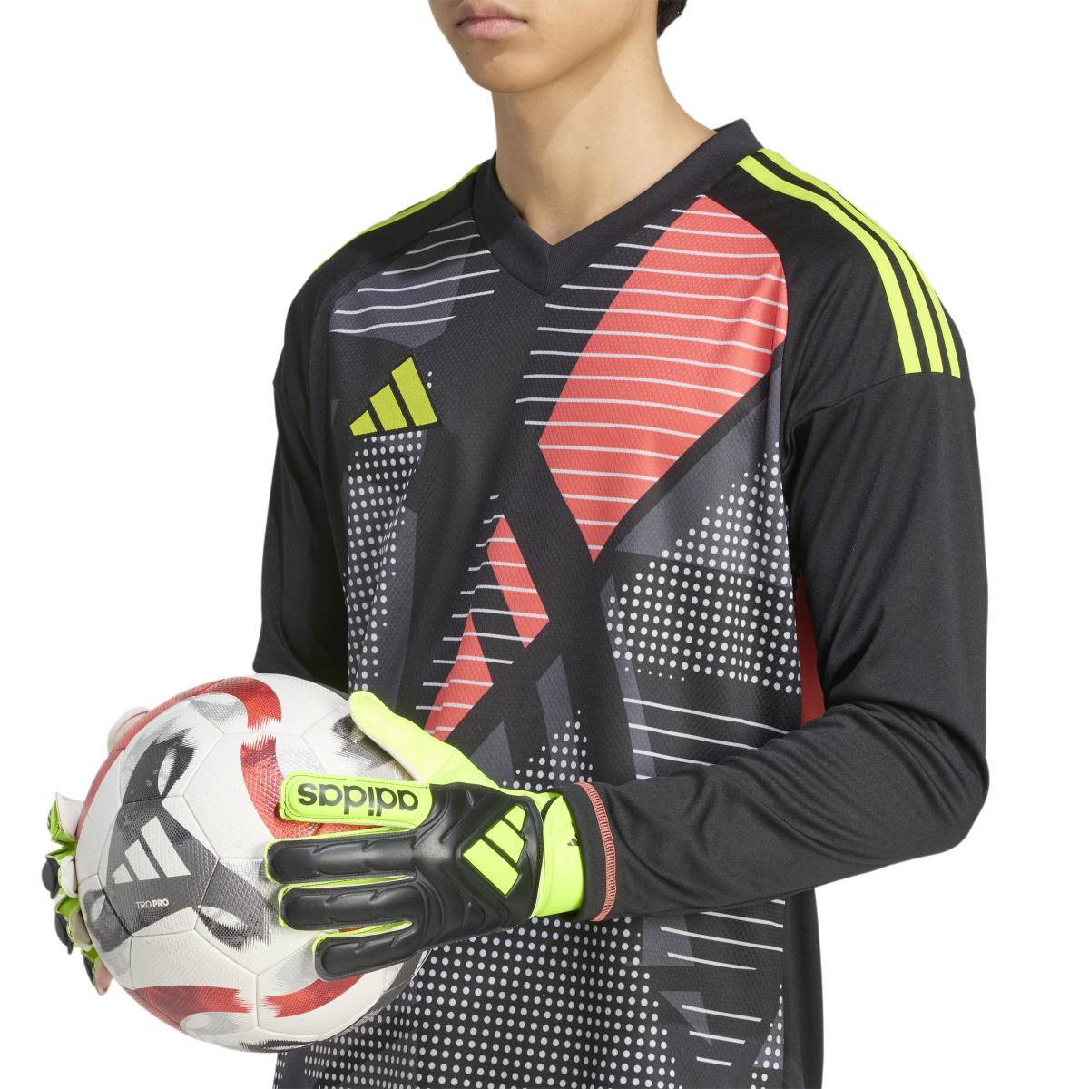 product/a/d/adidas_jn5341_black-luclem-luclem_2.jpg