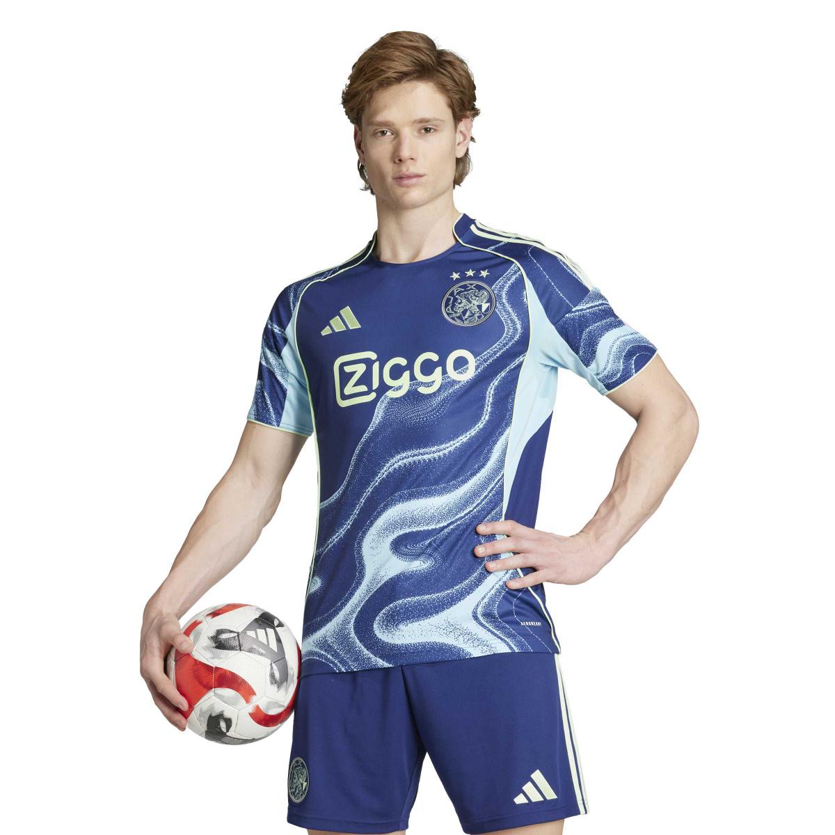 product/a/d/adidas_jp1447_3_apparel_on_model_standard_view_white.jpg