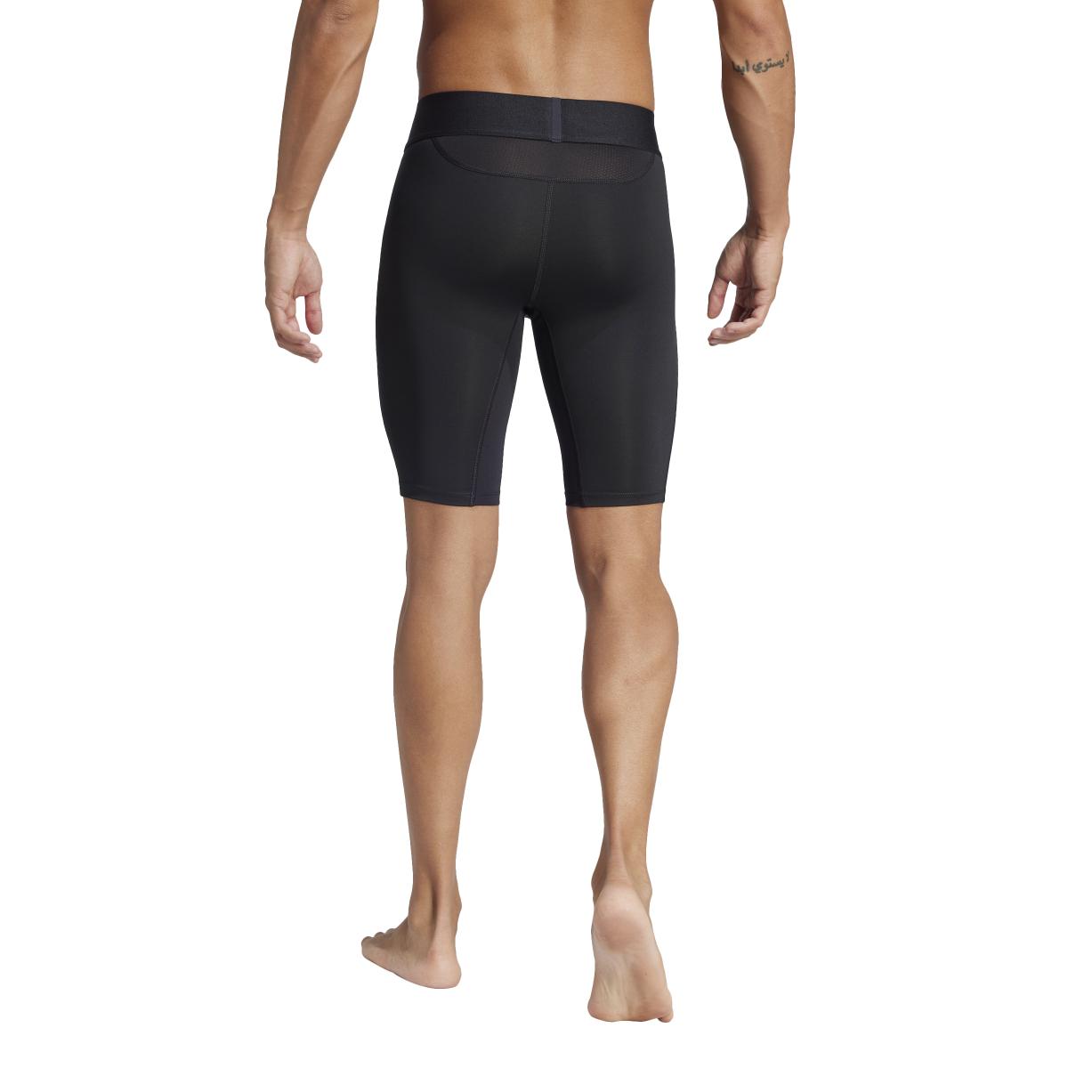product/a/d/adidas_jp1477_black_3.jpg