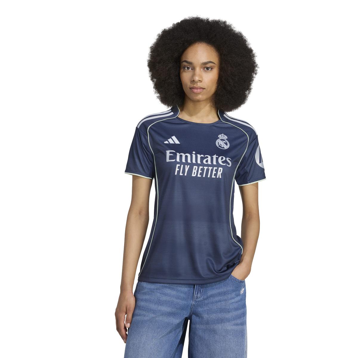product/a/d/adidas_jp3943_3_apparel_on_model_standard_view_white.jpg