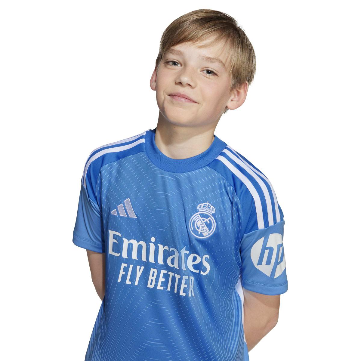 product/a/d/adidas_jp4176_7_apparel_on_model_detail_view_2_white.jpg