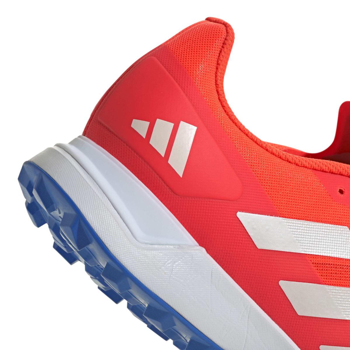 product/a/d/adidas_jp9895_9_footwear_photography_detail_view_2_white-nw091625.jpg