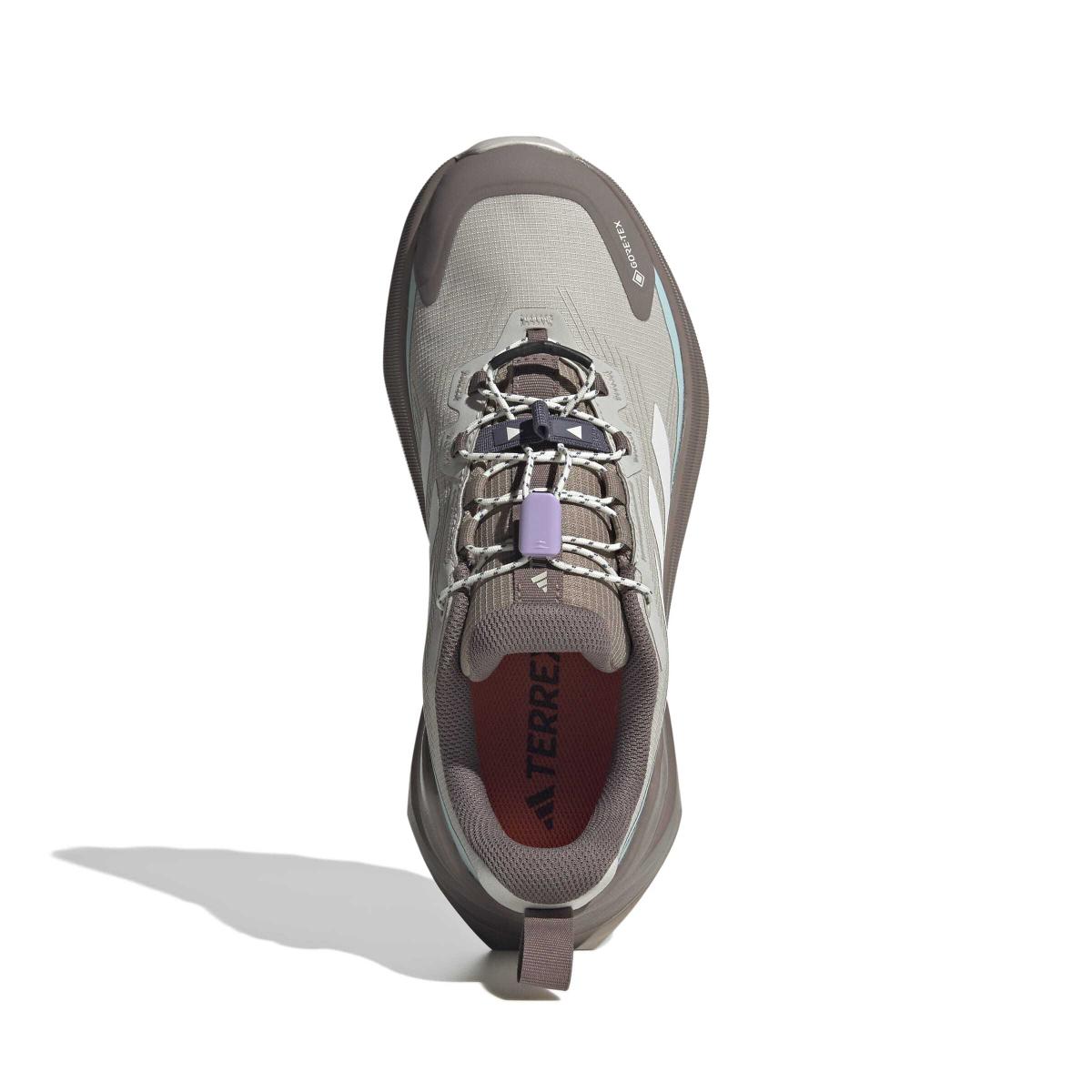 product/a/d/adidas_jq1615_3_footwear_photography_top_portrait_view_white-nw091625.jpg