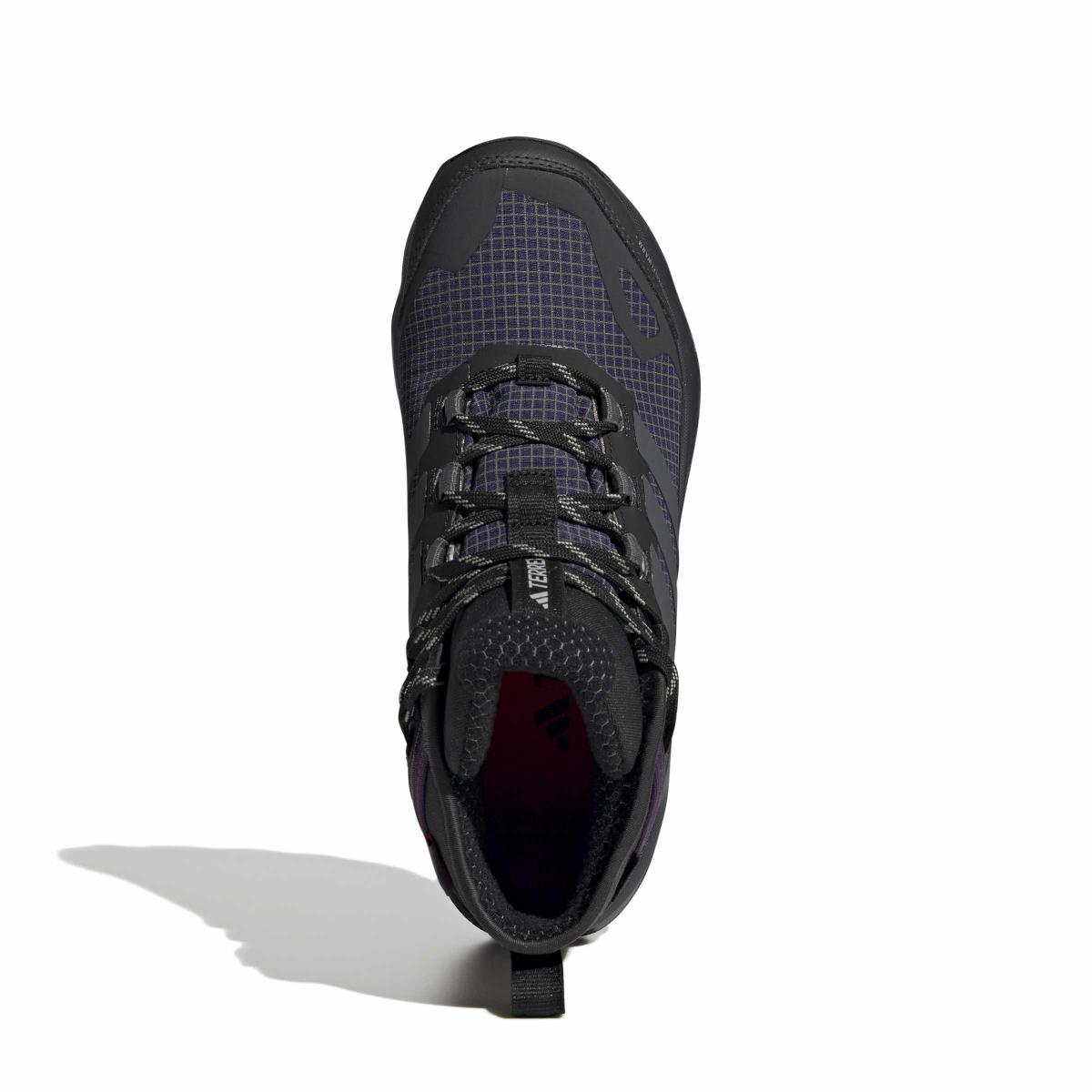 product/a/d/adidas_jq2218_3_footwear_photography_top_portrait_view_white-nw091625.jpg