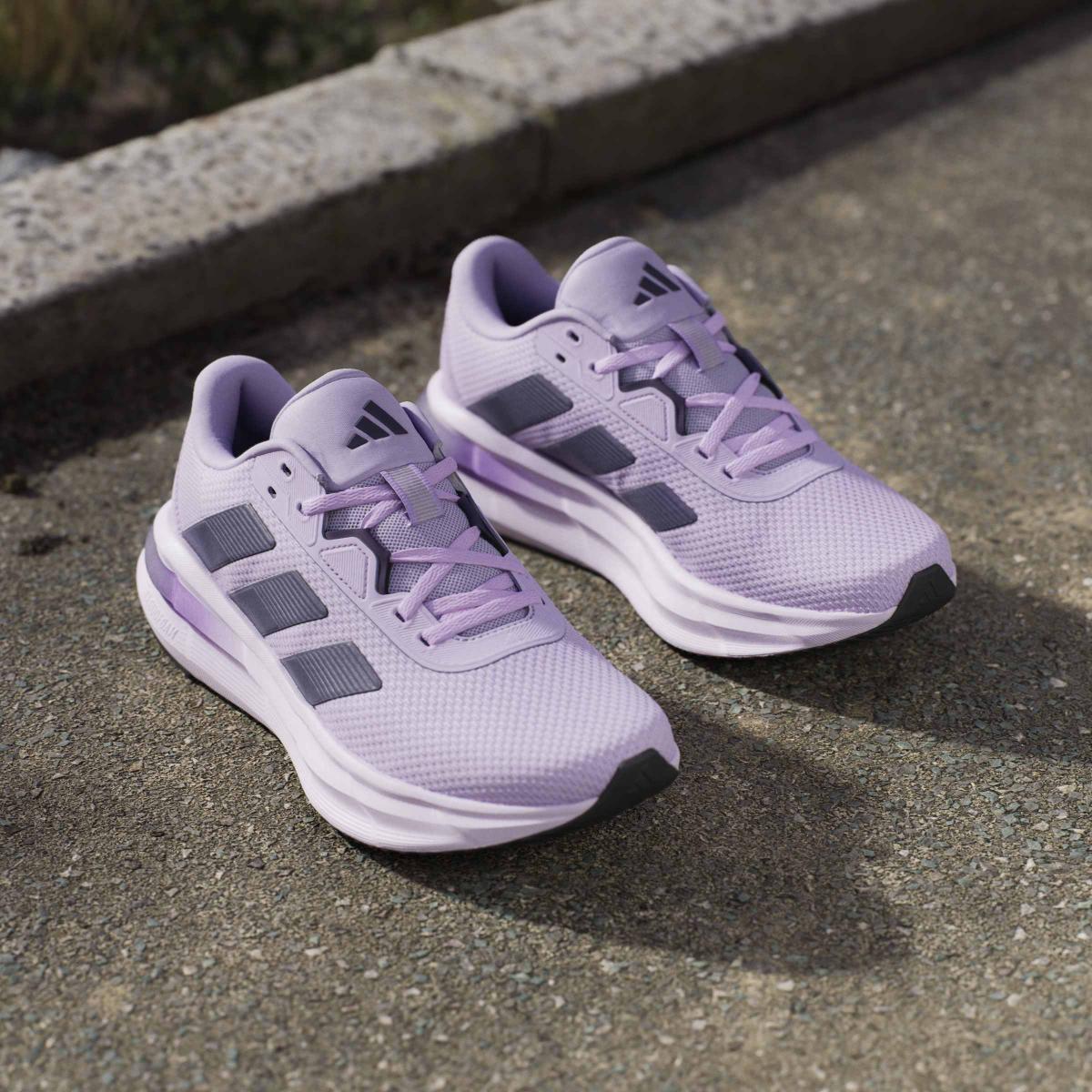 product/a/d/adidas_jq2609_21_footwear_photography_heromrktng_view_8-nw091625.jpg