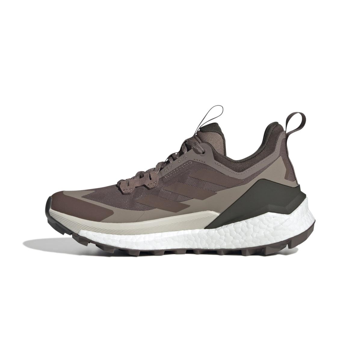product/a/d/adidas_jq9906_5_footwear_photography_side_medial_center_view_white-nw091625.jpg
