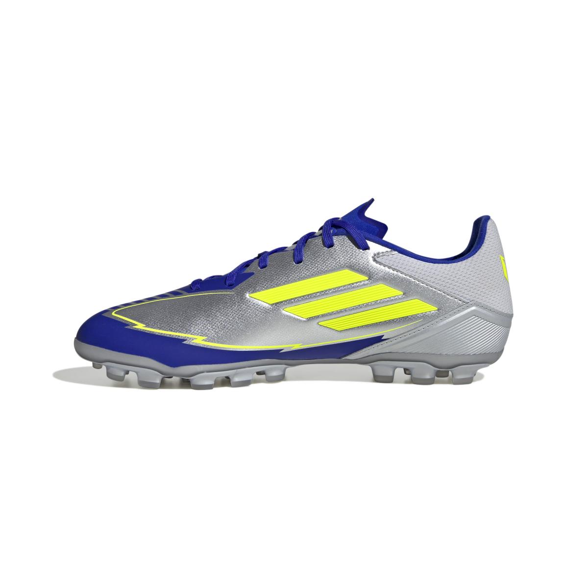product/a/d/adidas_jr8057_4_footwear_photography_side_medial_center_view_white.jpg
