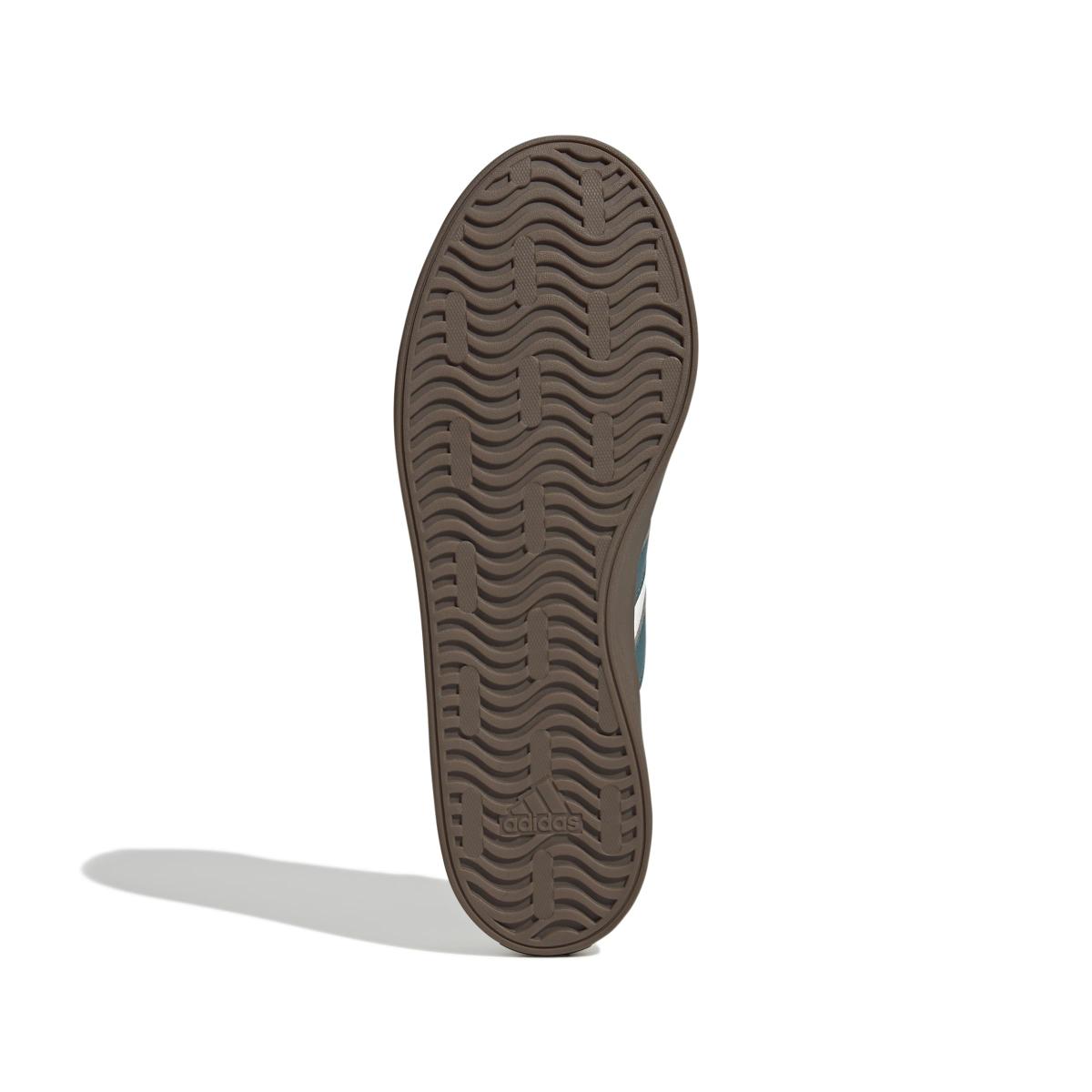 product/a/d/adidas_jr8635_4_footwear_photography_bottom_view_white-nw091725.jpg