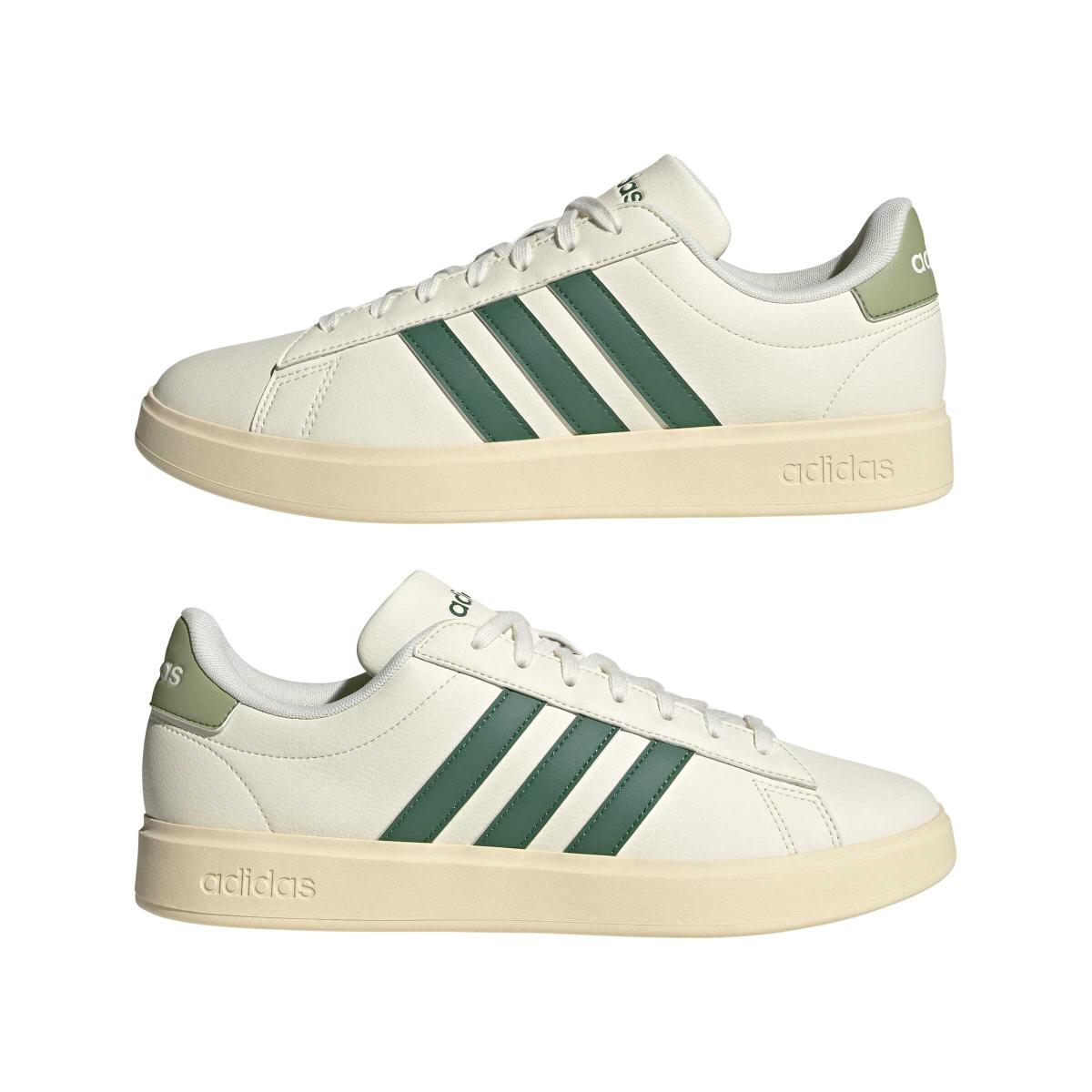 product/a/d/adidas_js1736_10_footwear_photography_mirrored_pair_view_white-nw091725.jpg