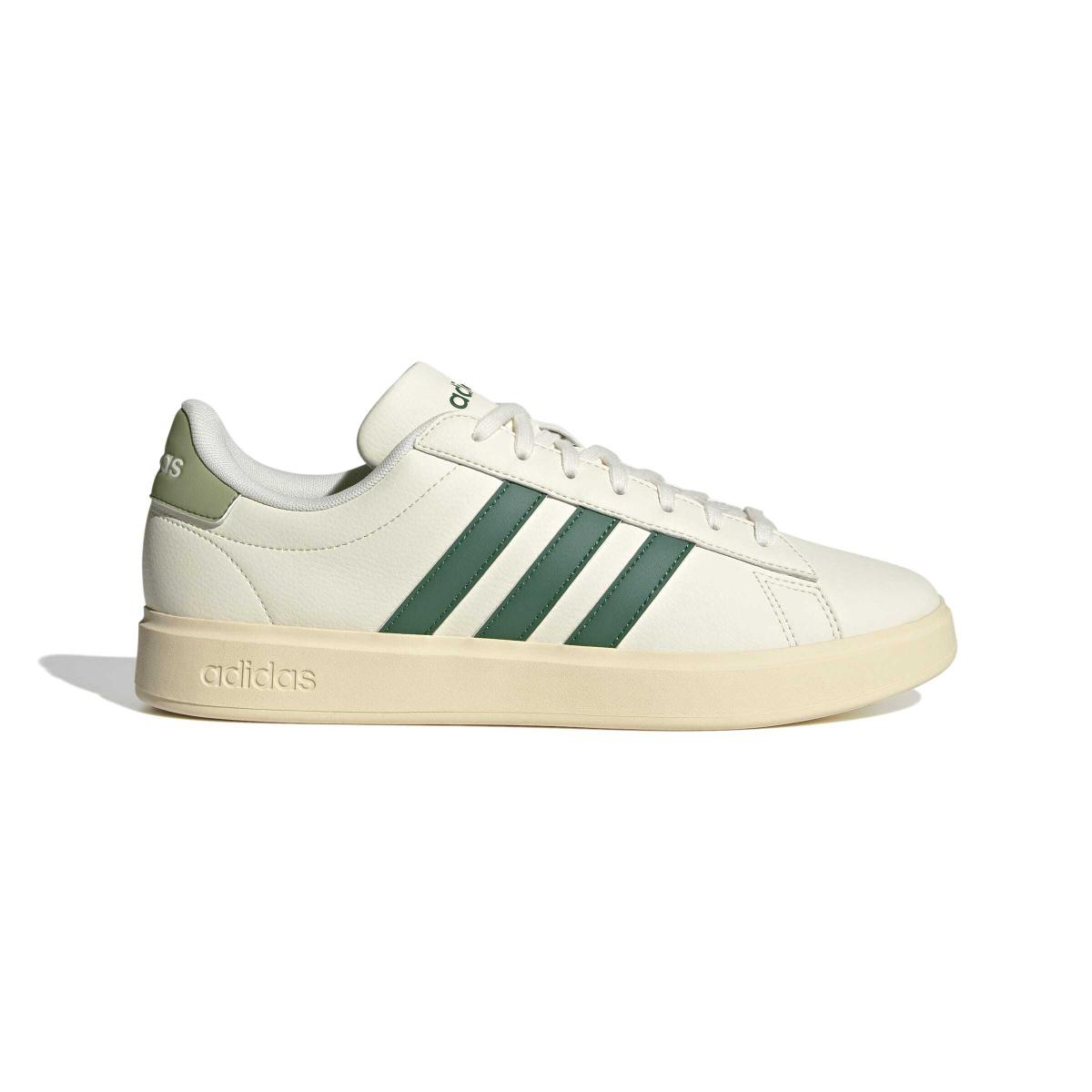 product/a/d/adidas_js1736_1_footwear_photography_side_lateral_center_view_white-nw091725.jpg